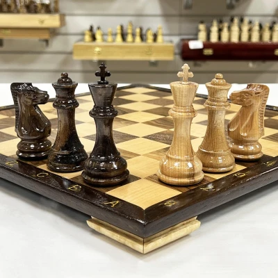 Шахматы эксклюзивные нескладные из дерева ореха и клена Суприм глянцевые