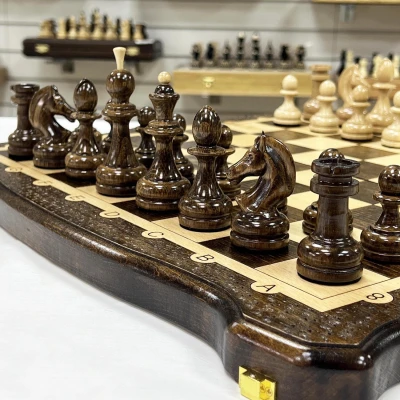 Шахматы нарды шашки резные из бука с фигурами из граба