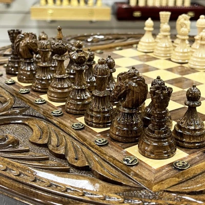 Шахматы деревянные с выдвижным ящиком резной Круг