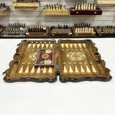 Нарды резные из массива бука Волки и олень