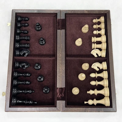 Шахматы из дуба и бука с премиальными, утяжеленными фигурами на доске 45 на 45 см