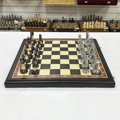  Шахматы подарочные складные Итальянский дизайн мореный дуб 45 на 45 см