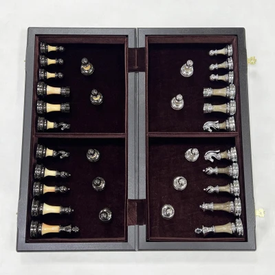  Шахматы подарочные складные Итальянский дизайн мореный дуб 45 на 45 см