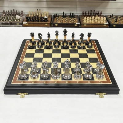  Шахматы подарочные складные Итальянский дизайн мореный дуб 45 на 45 см