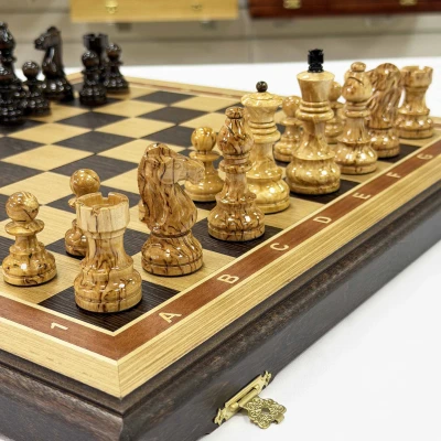 Шахматы Стаунтон из карельской березы и дуба