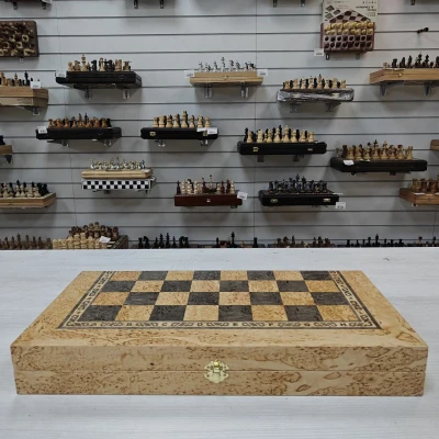 Шахматная доска эксклюзивная из Карельской березы большая