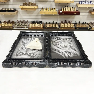 Нарды стеклянные подарочные Волчья стая 63 см с чехлом