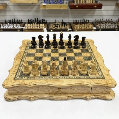 Шахматный ларец подарочный из карельской березы Элит узорный