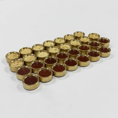 Фишки для нард и шашек эксклюзивные латунные карельская береза/красное дерево 28 мм