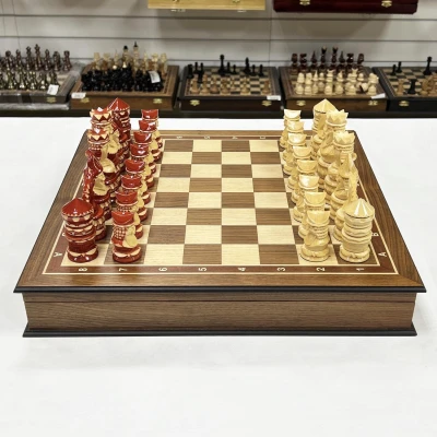 Шахматы резные Моряки ручной работы в ларце из ореха