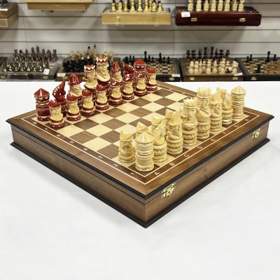 Шахматы резные Моряки ручной работы в ларце из ореха