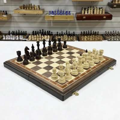 Шахматы резные Бастион орех