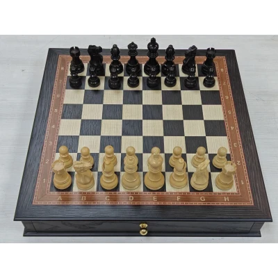 Шахматы подарочные из мореного дуба в ларце с фигурами Гамбит Люкс