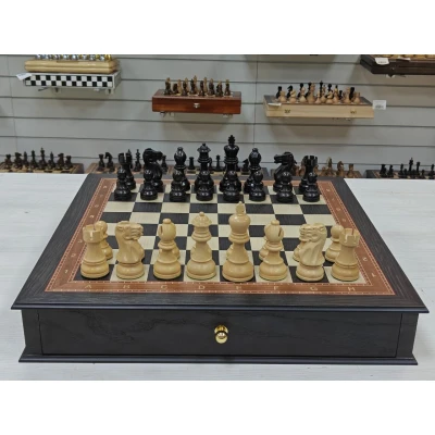 Шахматы подарочные из мореного дуба в ларце с фигурами Гамбит Люкс