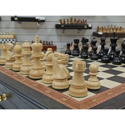 Шахматы подарочные из мореного дуба в ларце с фигурами Гамбит Люкс