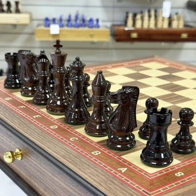 Шахматы подарочные в ларце с выдвижными ящиками орех Суприм лакированные