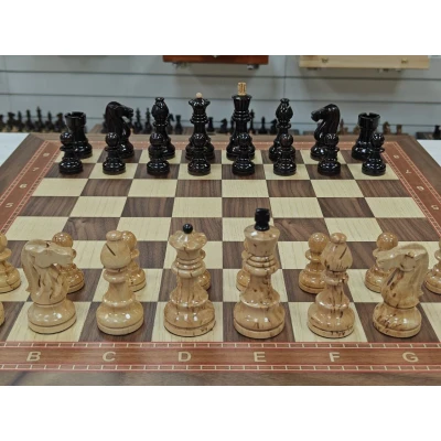 Шахматы подарочные из американского ореха в ларце с фигурами карельская береза Люкс