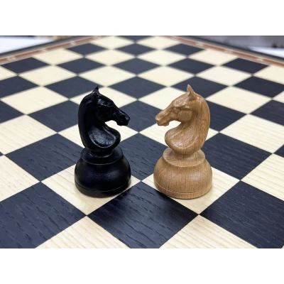 Шахматы подарочные в ларце Стародворянские из дуба