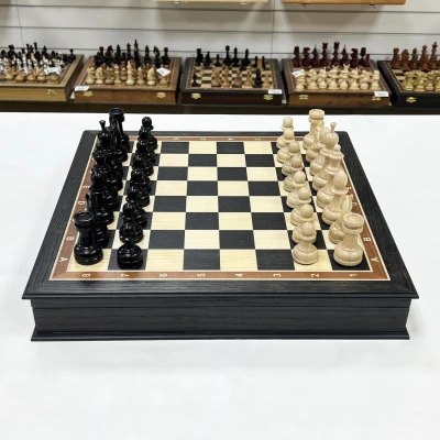 Шахматы подарочные в ларце из моренного дуба