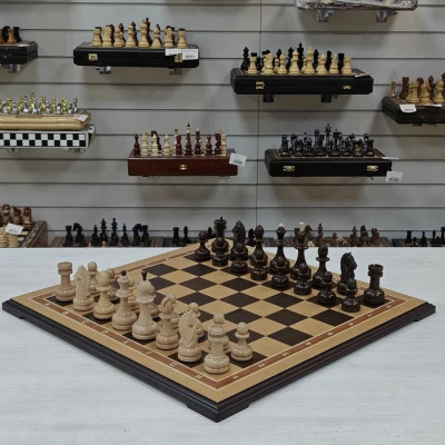 Шахматы подарочные ручной работы Дуб-кавказский граб