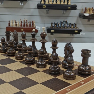 Шахматы подарочные ручной работы Дуб-кавказский граб