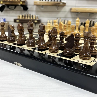 Шахматы нарды шашки Лакированные 40 см