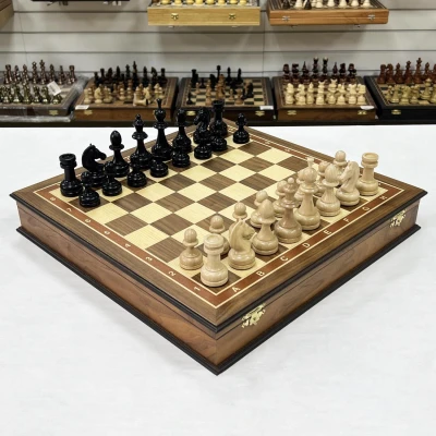 Шахматы в ларце премиальные из ореха и бука