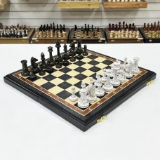 Шахматы эксклюзивные мореный дуб кракелюр черное золото