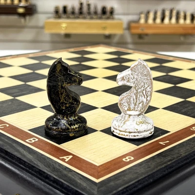 Шахматы эксклюзивные мореный дуб кракелюр черное золото