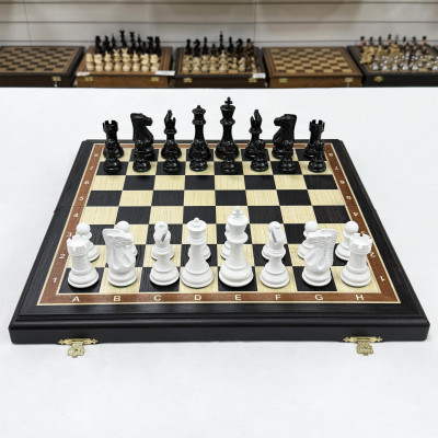 Шахматы деревянные мореный дуб Суприм черно-белые средние