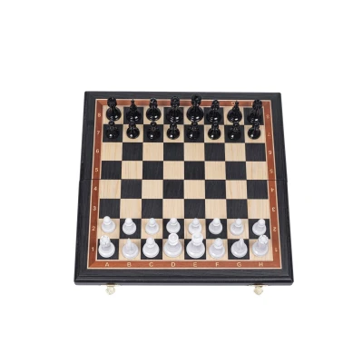 Шахматы подарочные из мореного дуба с фигурами Итальянский дизайн черно-белый