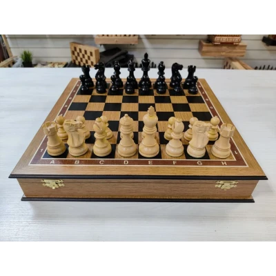 Шахматы подарочные Гамбит в деревянном ларце из дуба с утяжеленными фигурами большие