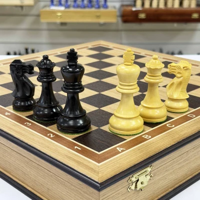 Шахматы подарочные Гамбит в деревянном ларце из дуба с утяжеленными фигурами большие