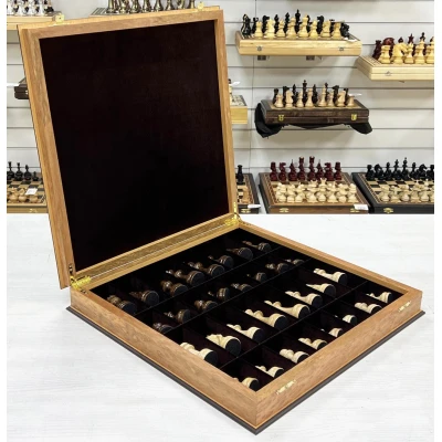 Шахматный ларец эвкалипт с фигурами с резным конем
