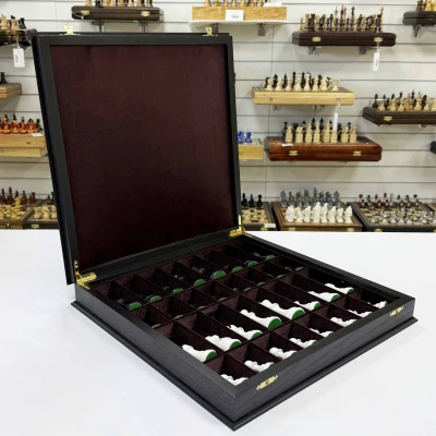 Шахматы в ларце из мореного дуба с фигурами Суприм черно-белыми