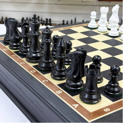 Шахматы в ларце из мореного дуба с фигурами Суприм черно-белыми