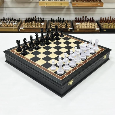 Шахматы подарочные в ларце из мореного дуба с фигурами Итальянский дизайн черно-белые