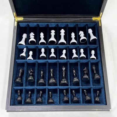 Шахматы подарочные в ларце из мореного дуба с фигурами Итальянский дизайн черно-белые
