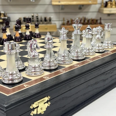 Шахматы подарочные в ларце из мореного дуба с фигурами Итальянский дизайн Люкс