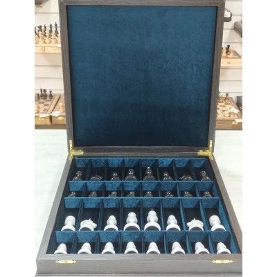 Шахматы в ларце из мореного дуба с фигурами из граба Люкс