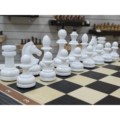 Шахматы в ларце из мореного дуба с фигурами из граба Люкс