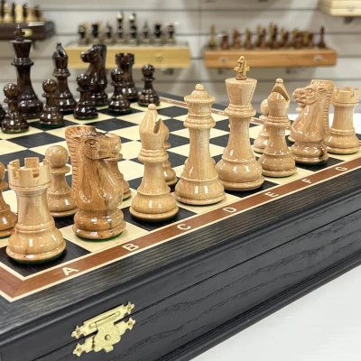 Шахматы подарочные в ларце из мореного дуба с фигурами Суприм