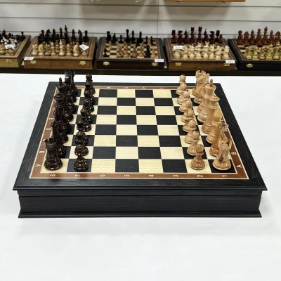 Шахматы подарочные в ларце из мореного дуба с фигурами Суприм