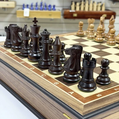 Шахматы в ларце из дерева ореха с фигурами Суприм бук