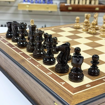 Шахматы карельская береза Стаунтон орех в ларце