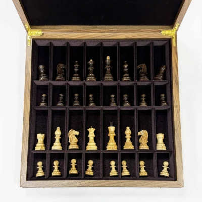 Шахматы карельская береза Стаунтон орех в ларце