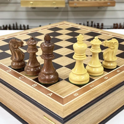 Шахматы подарочные в ларце из дуба с индийскими фигурами из самшита и палисандра