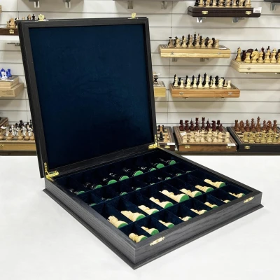 Шахматы деревянные в подарочном ларце из мореного дуба с утяжеленными фигурами из самшита Гамбит