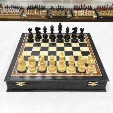 Шахматы деревянные в подарочном ларце из мореного дуба с утяжеленными фигурами из самшита Гамбит