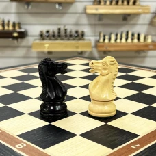 Шахматы деревянные в подарочном ларце из мореного дуба с утяжеленными фигурами из самшита Гамбит